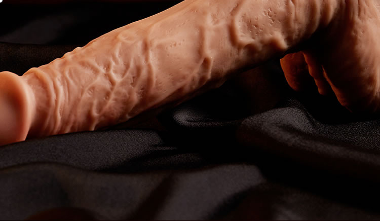 COC Archer Apollo Stretching and Pinching dildo
