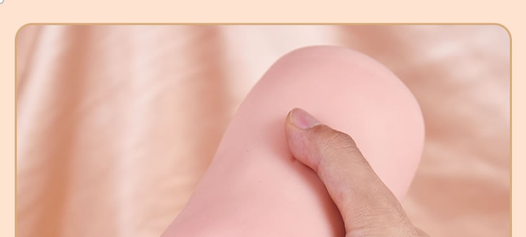 COC plump and chubby girl with a full and fleshy texture, a famous vessel