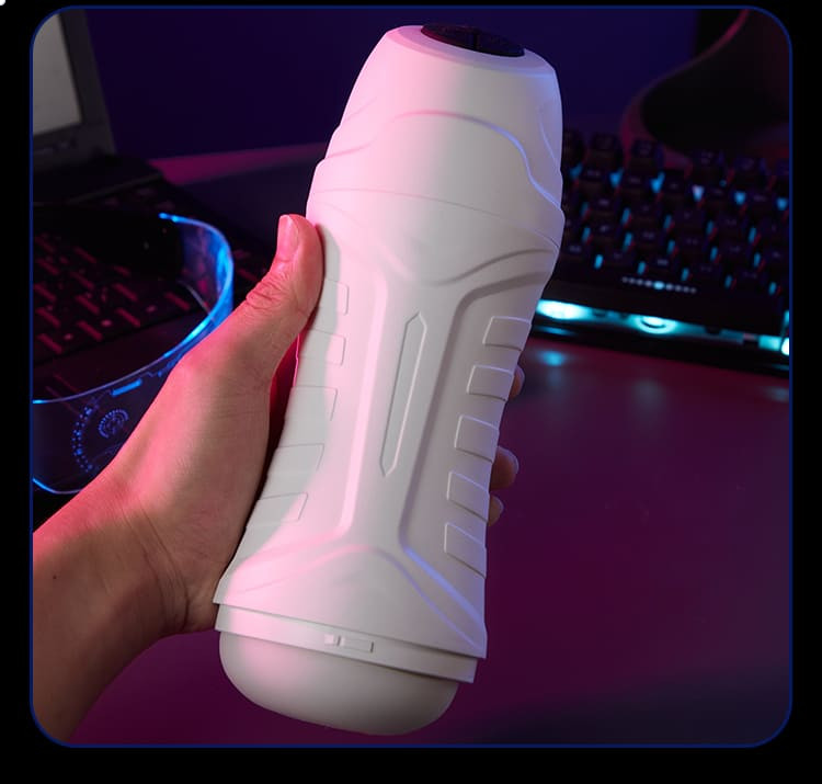 One handed control sucking shock airplane cup