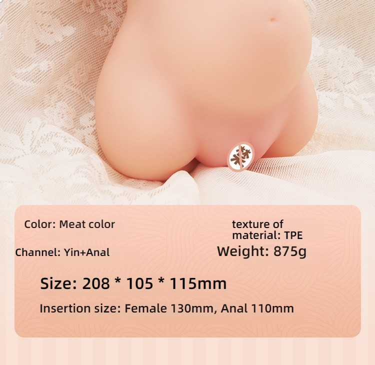 Enjoying the bride's flower wedding and pregnancy experience with a beautiful chest accessory