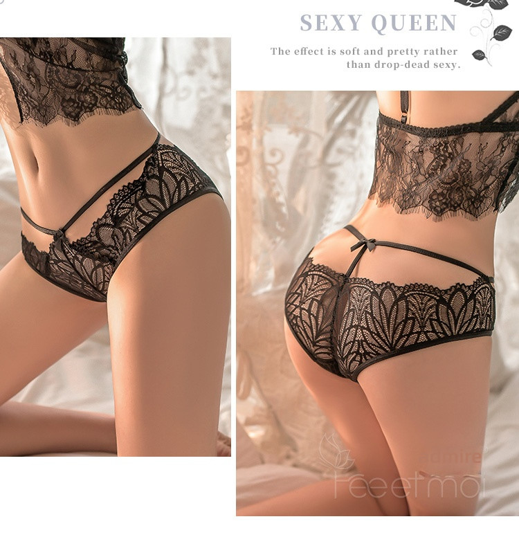 Fei Mu opened crotch and beautiful buttocks underwear