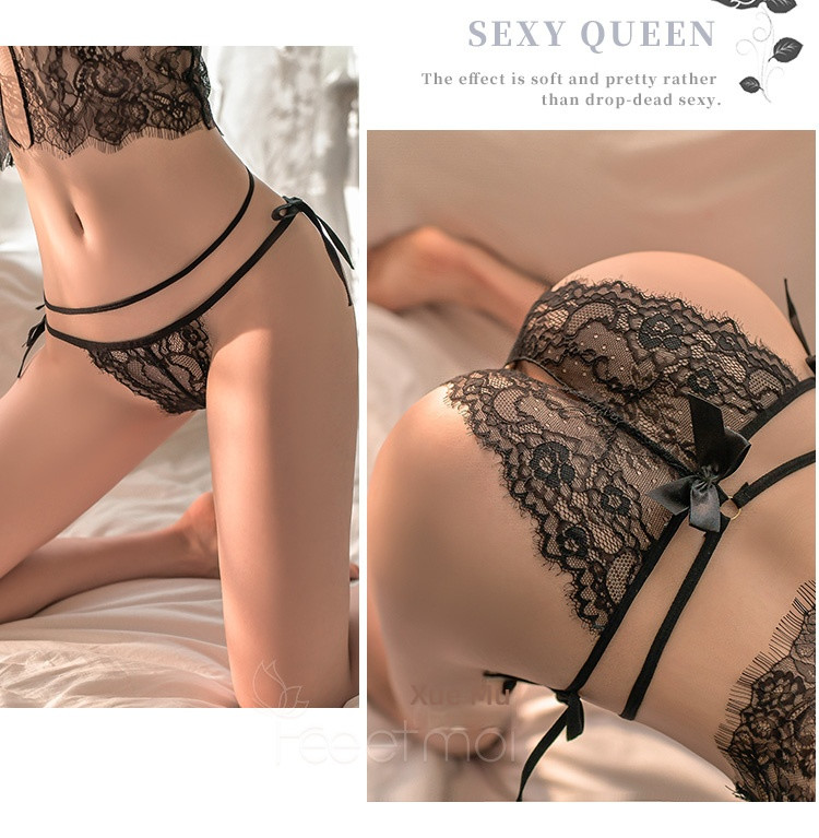 Fei Mu opened crotch and beautiful buttocks underwear